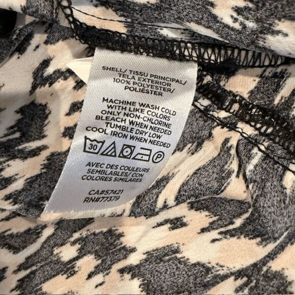 Ann Taylor Abstract Animal Print Ruffle Dress V-Neck Zip Back Long Sleeve Size 4 - Picture 6 of 12